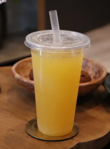 Peach-iced-lemonade-green-tea