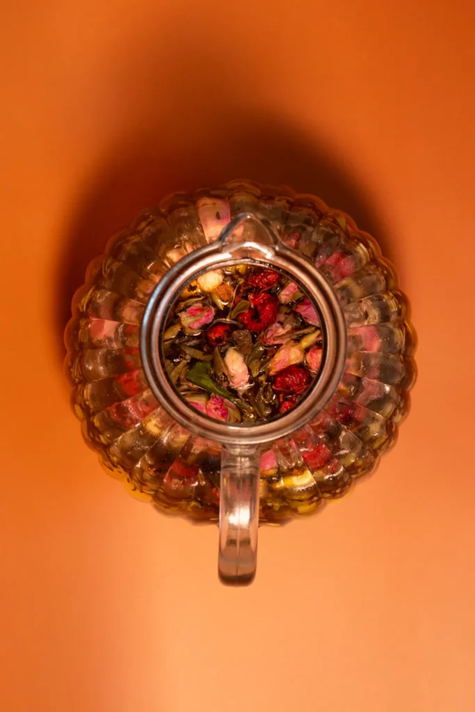 Making Cold Tea: Rose, Lavender & Ceylon Brew Tea